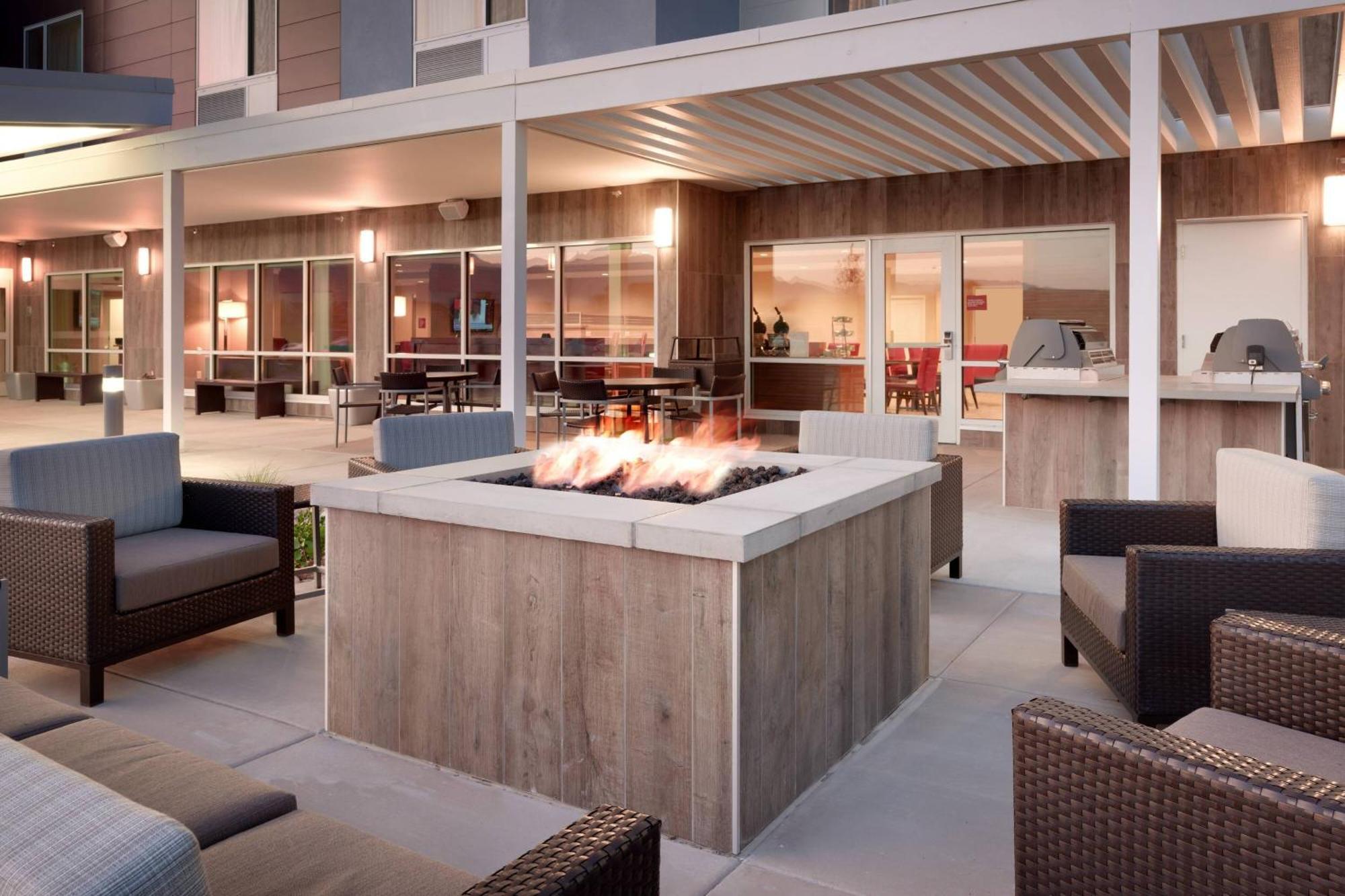 Towneplace Suites By Marriott Salt Lake City Draper Exterior foto